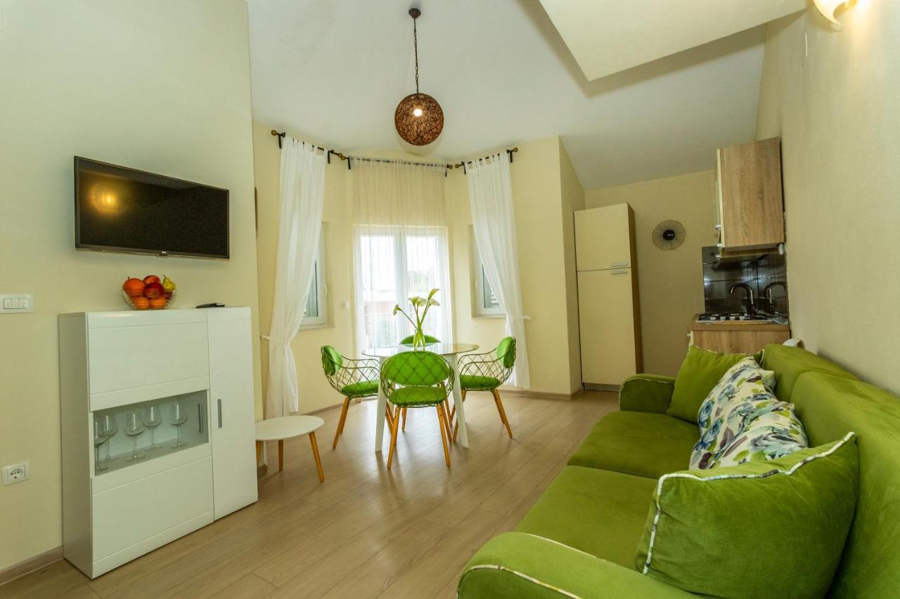 Apartments La Mirage ピロヴァッツ エクステリア 写真