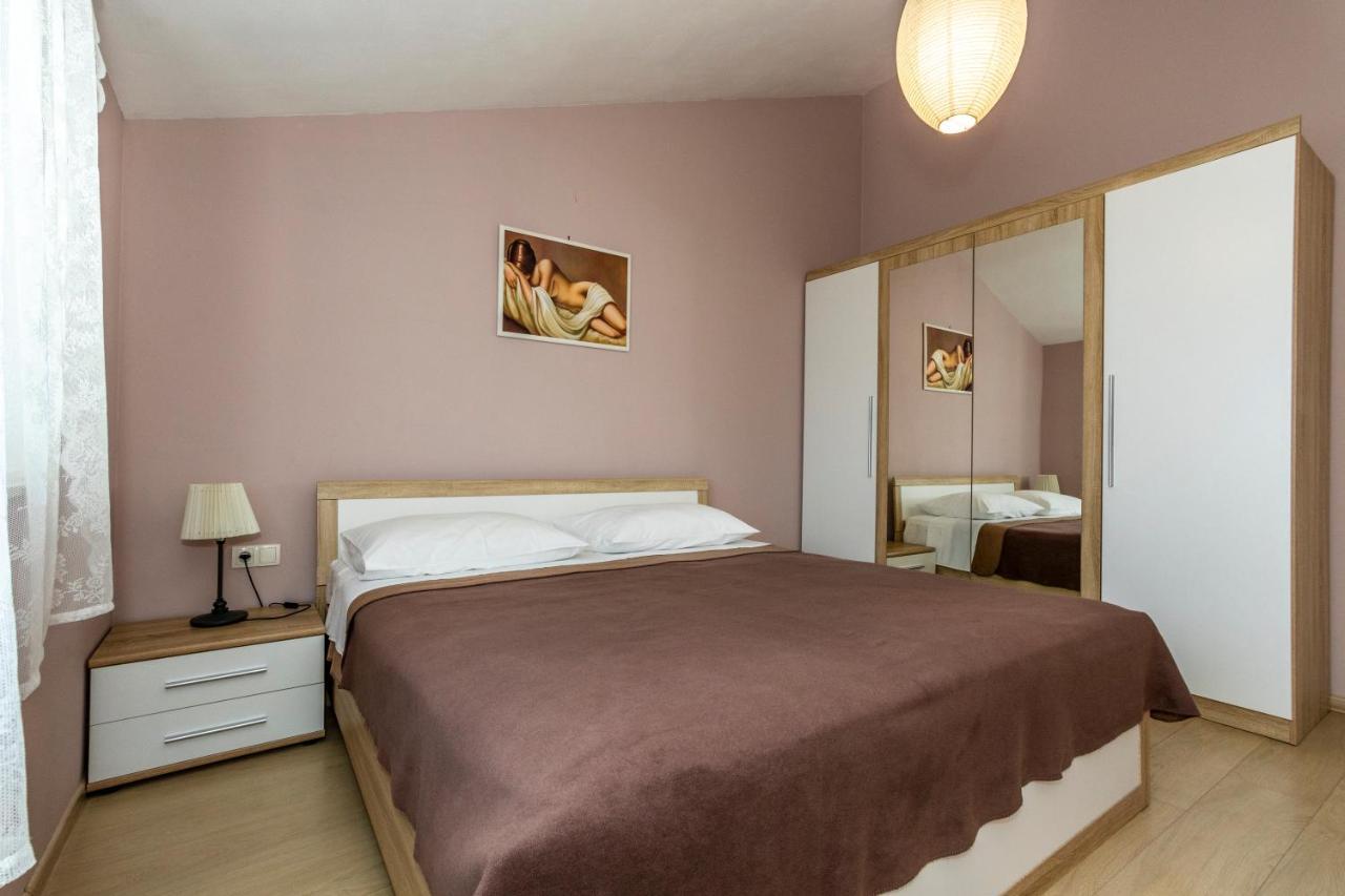Apartments La Mirage ピロヴァッツ エクステリア 写真