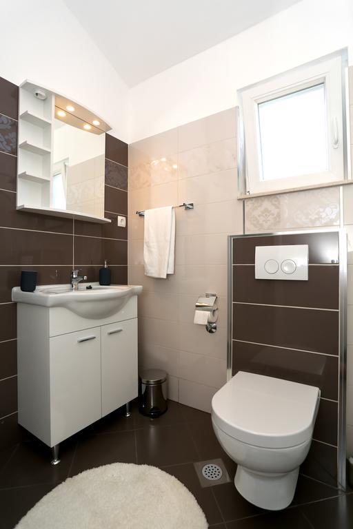 Apartments La Mirage ピロヴァッツ エクステリア 写真