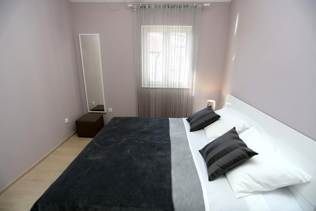 Apartments La Mirage ピロヴァッツ エクステリア 写真